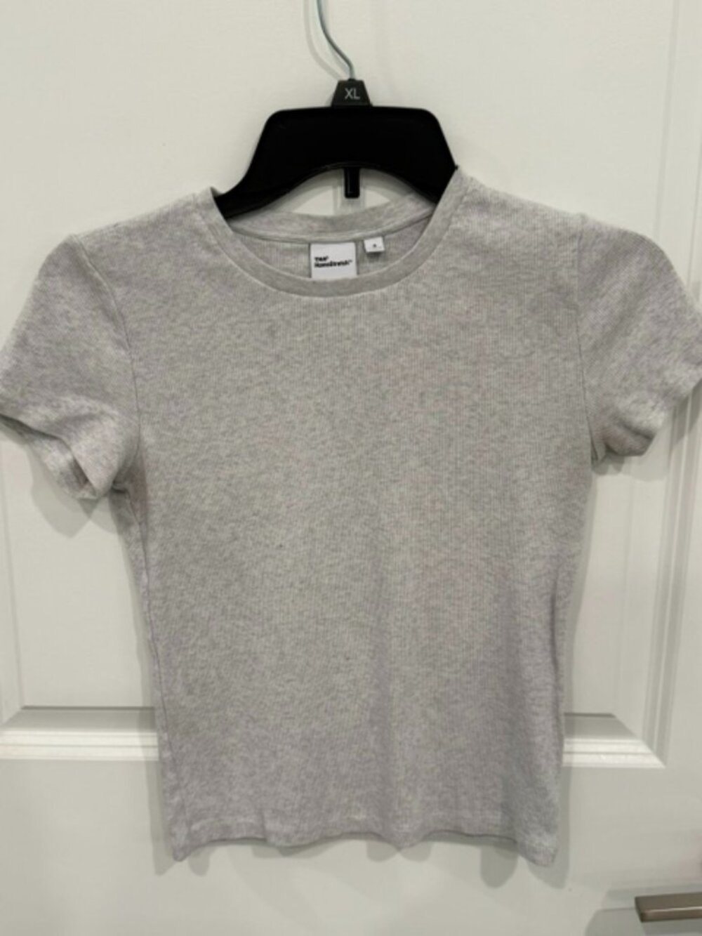 Aritzia TNA Home Strech Grey Ribbed Short Sleeve Tee
